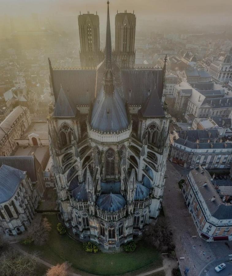 رانس La Place Des Sacres, Proche Gare Et Centre المظهر الخارجي الصورة
